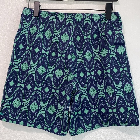 Patagonia Mens Wavefarer Board Shorts Patterned Blue and Green Men's Shorts,31 - Picture 4 of 12